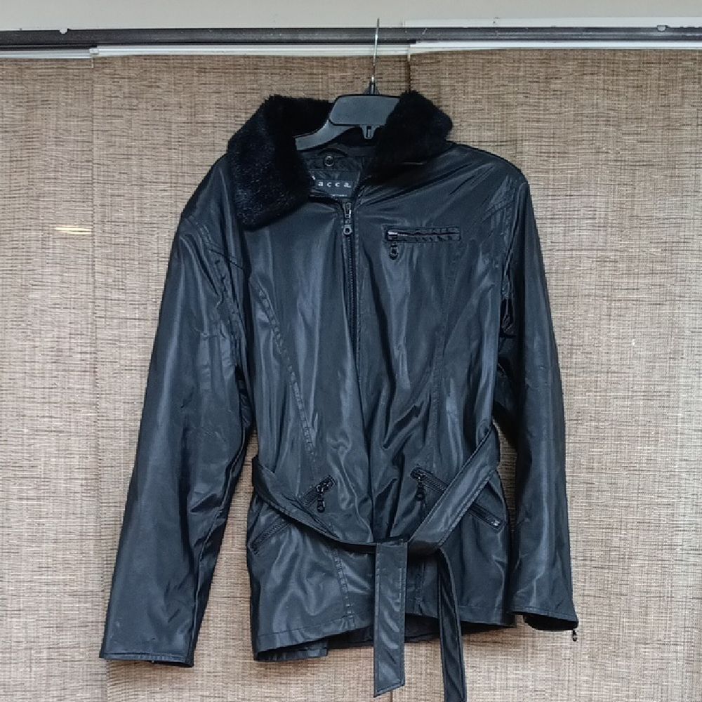 Giacca Black Waterproof Jacket with Belt